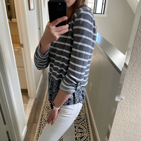 Blu Pepper Top size small - Picture 3 of 8